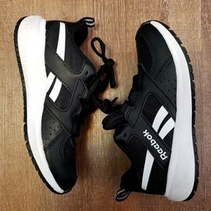 KIDS BLACK AND WHITE REEBOK TENNIS SHOES GYM PERFORMANCE RUN & WALKING SIZE 12.5
